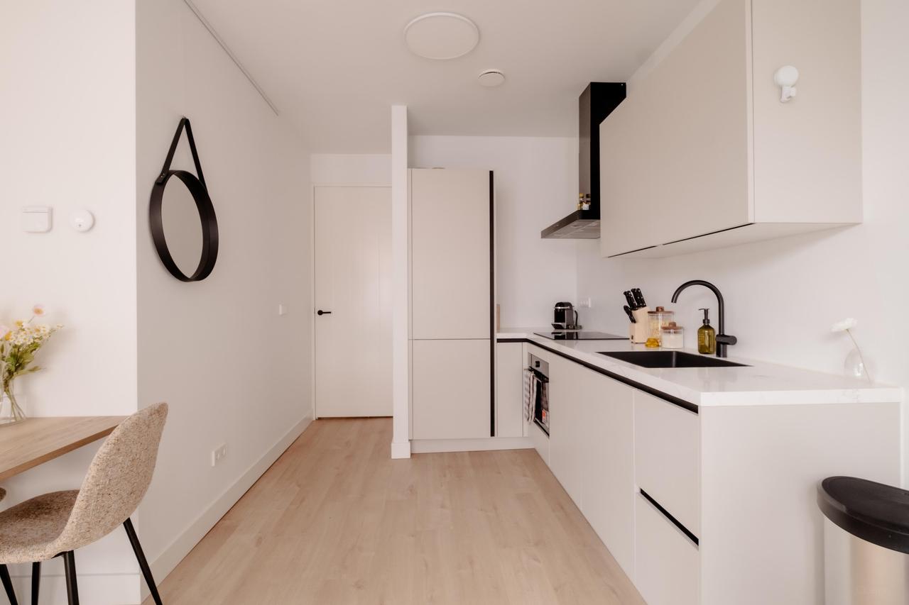 Furnished 3-Room Apartment with Terrace - Image 13