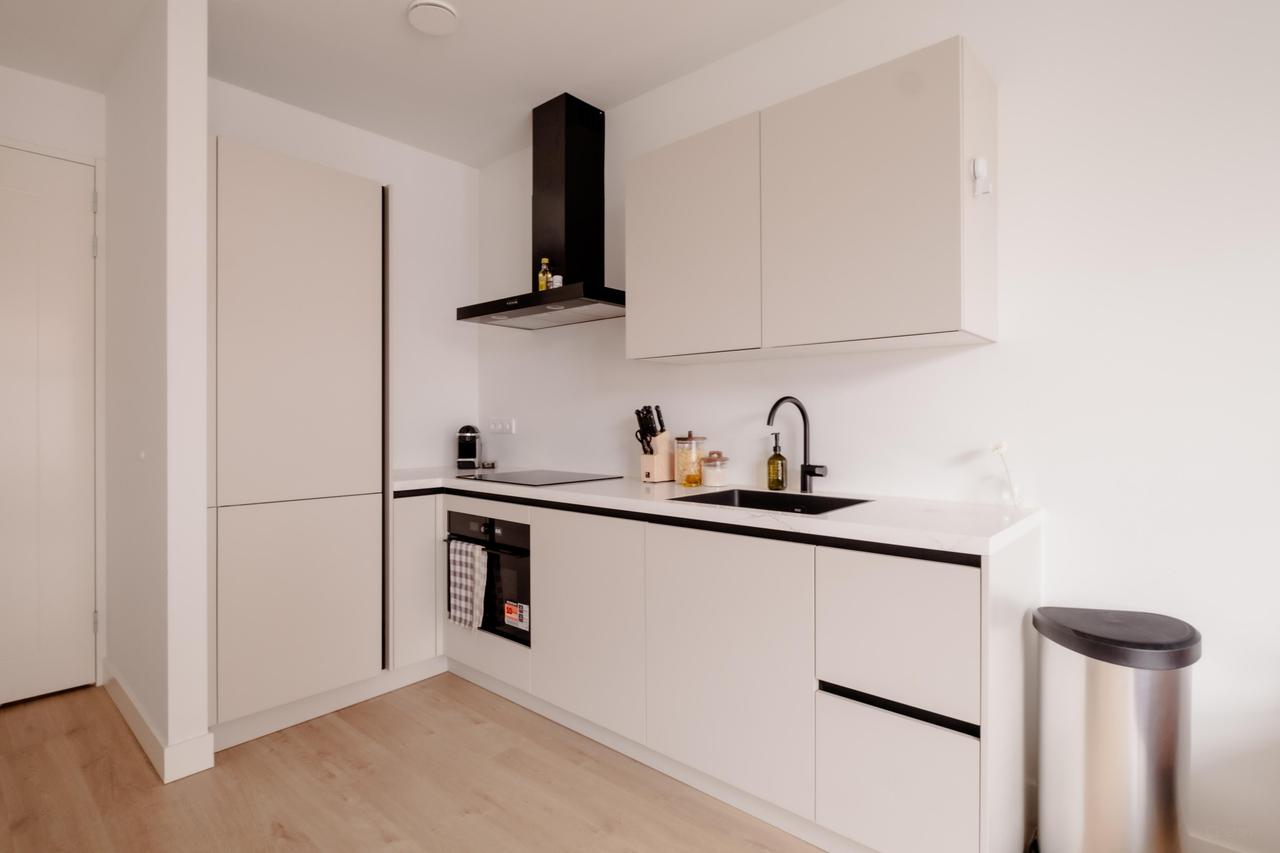 Furnished 3-Room Apartment with Terrace - Image 14