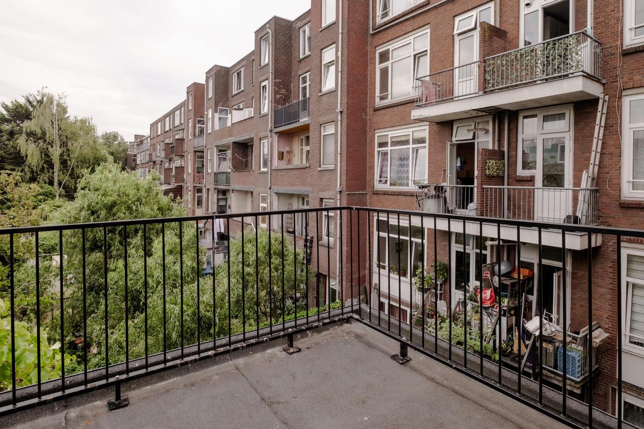 Furnished 3-Room Apartment with Terrace - Image 21