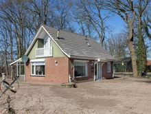 Detached home with 7 bedrooms - Image 6