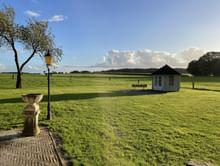 Detached home with 7 bedrooms - Image 21