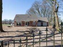 Detached home with 7 bedrooms - Image 26