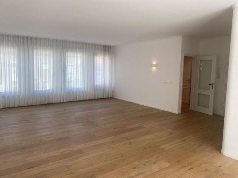 110 m² apartment with balcony and garage - Image 10