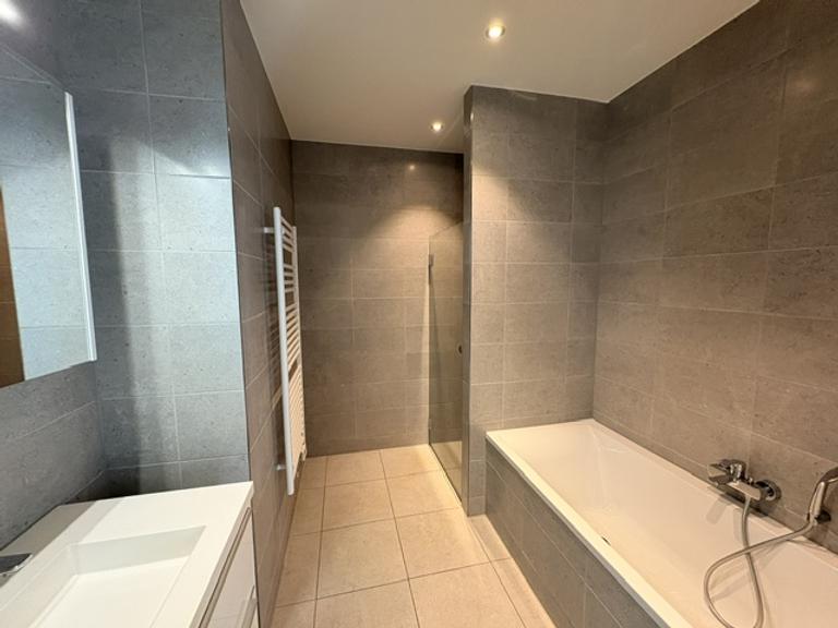 87 m² Apartment with Terrace in Dordrecht - Image 6