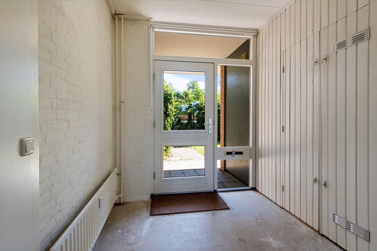 Senior apartment with balcony in Beekbergen - Image 1