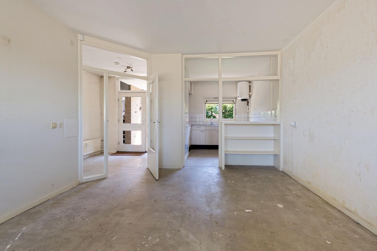 Senior apartment with balcony in Beekbergen - Image 12
