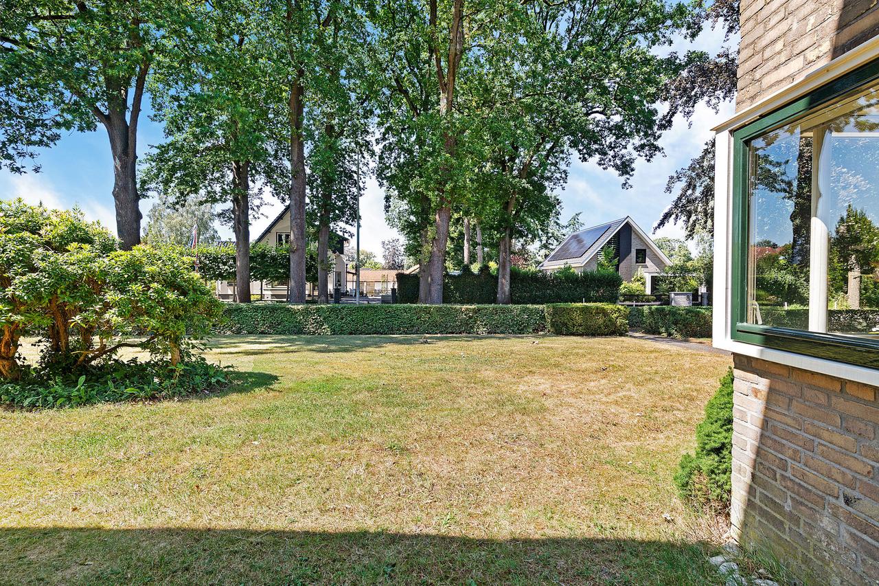 Senior apartment with balcony in Beekbergen - Image 14