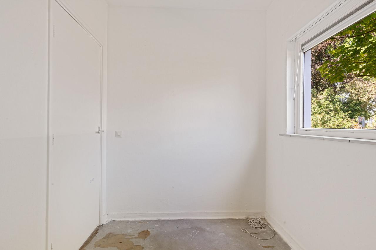 Senior apartment with balcony in Beekbergen - Image 18