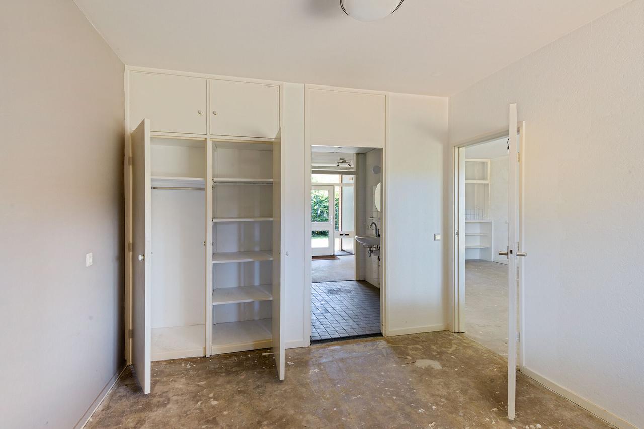 Senior apartment with balcony in Beekbergen - Image 24