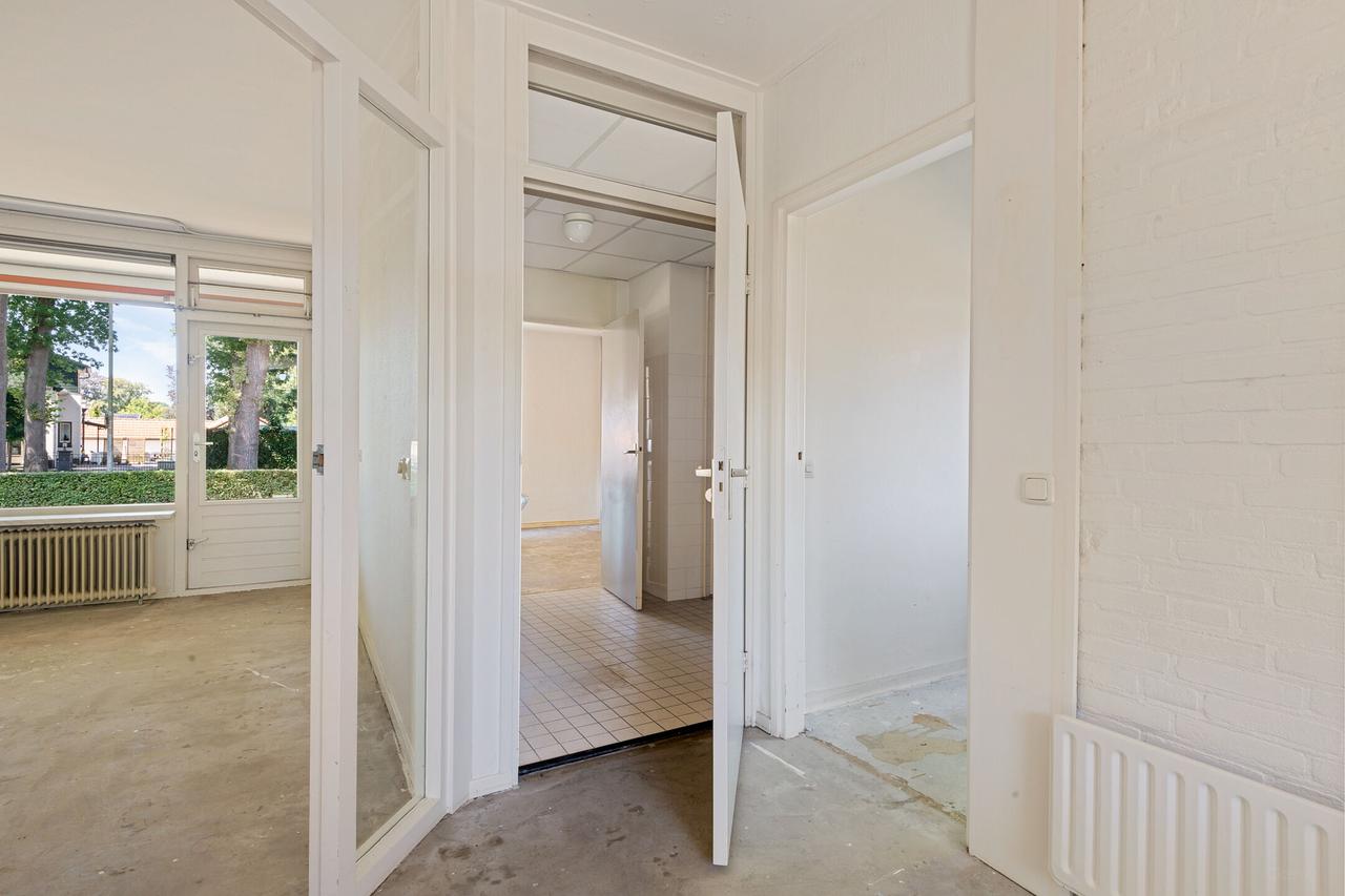 Senior apartment with balcony in Beekbergen - Image 25