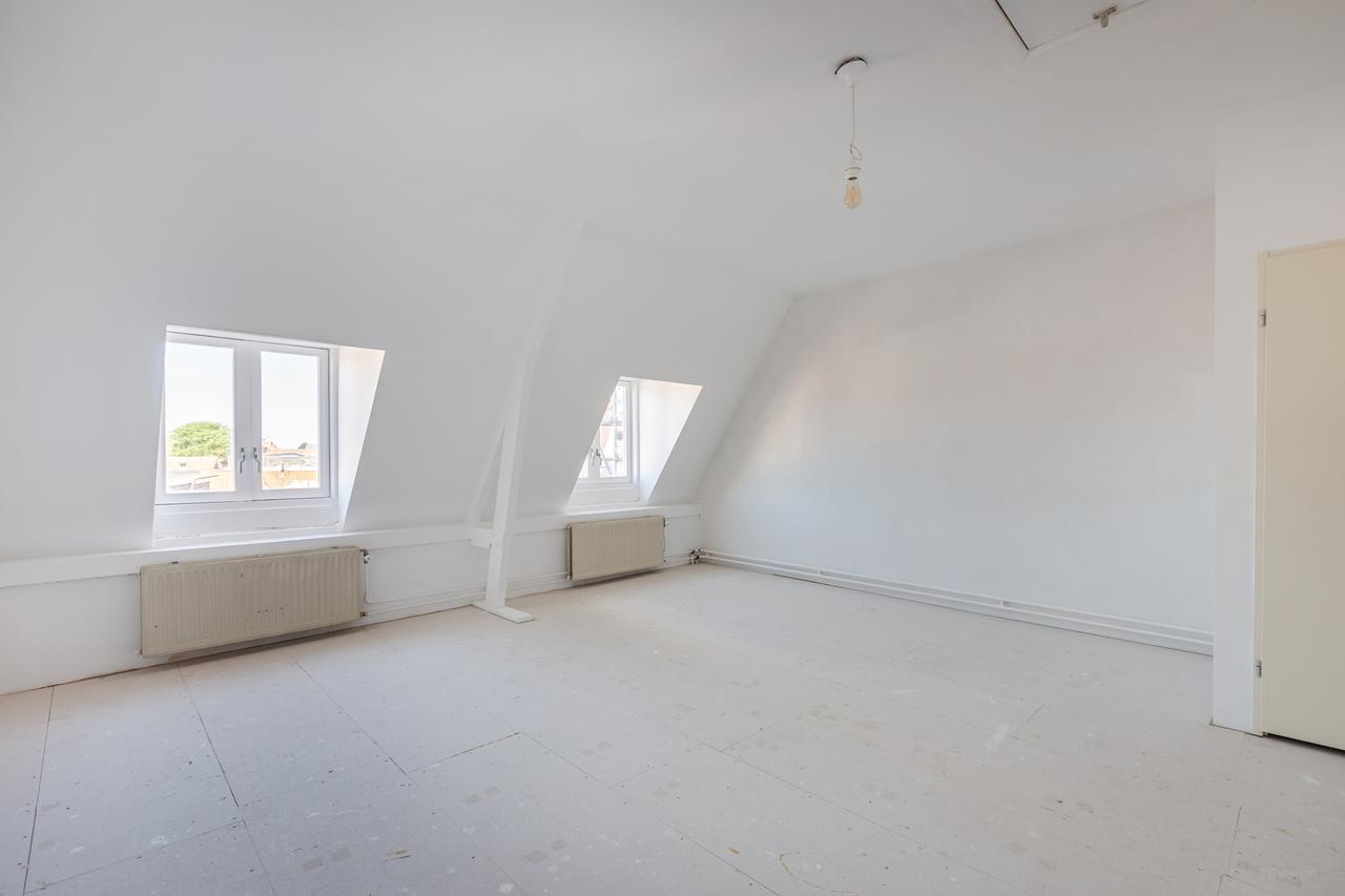 91 m² Maisonette with Balcony in Haarlem - Image 16