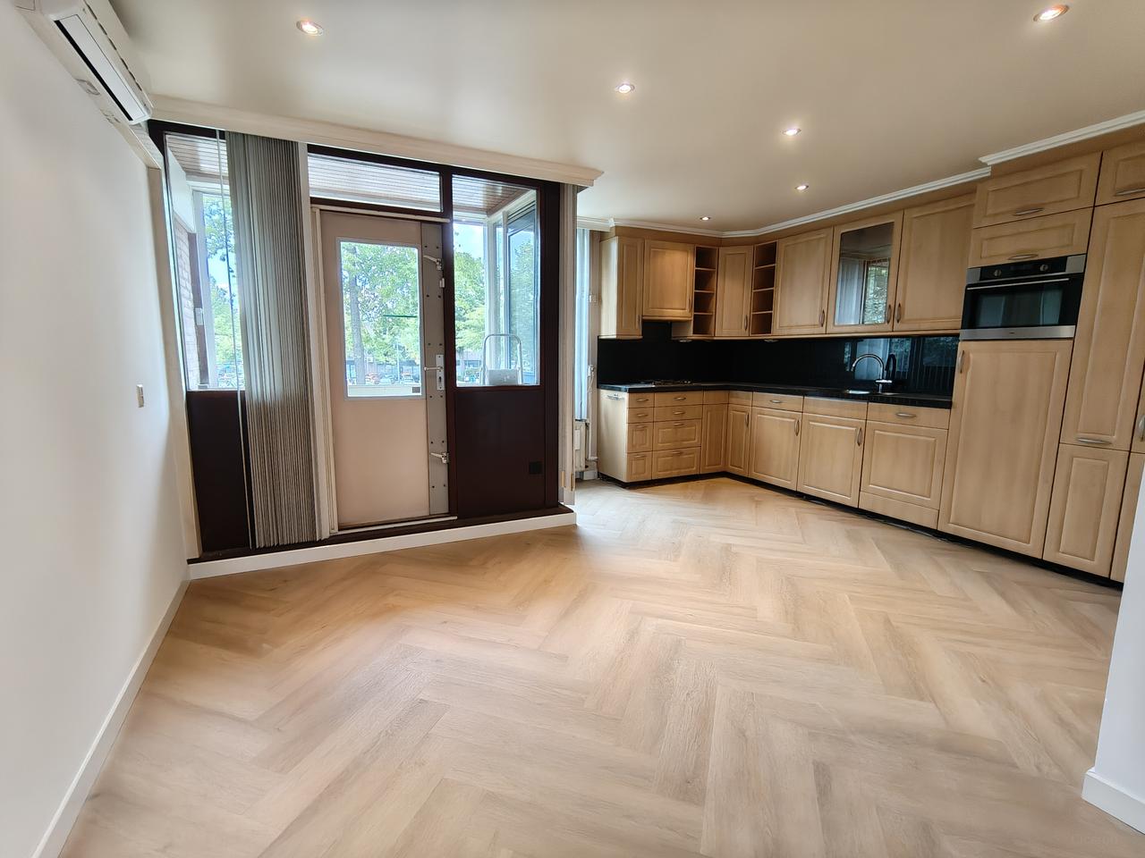 104 m² huis met 3 slaapkamers in Veldhoven - Afbeelding 1