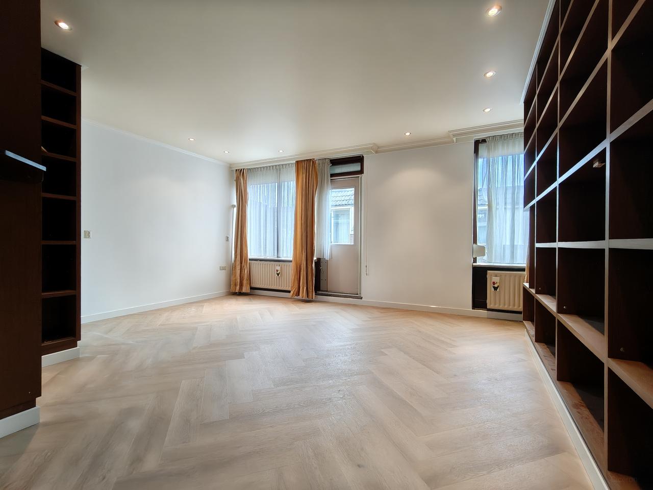 104 m² huis met 3 slaapkamers in Veldhoven - Afbeelding 3