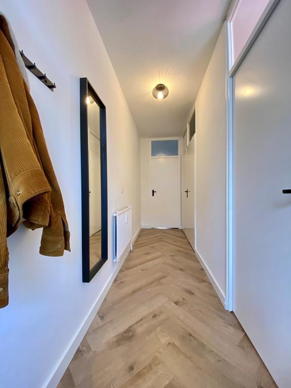 Gemeubileerd 2-kamerappartement met balkon - Afbeelding 6
