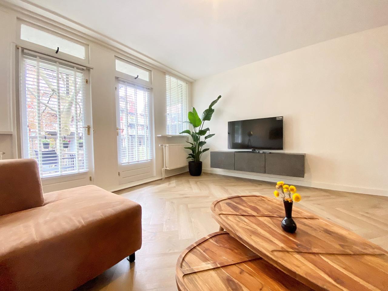 Gemeubileerd 2-kamerappartement met balkon - Afbeelding 9