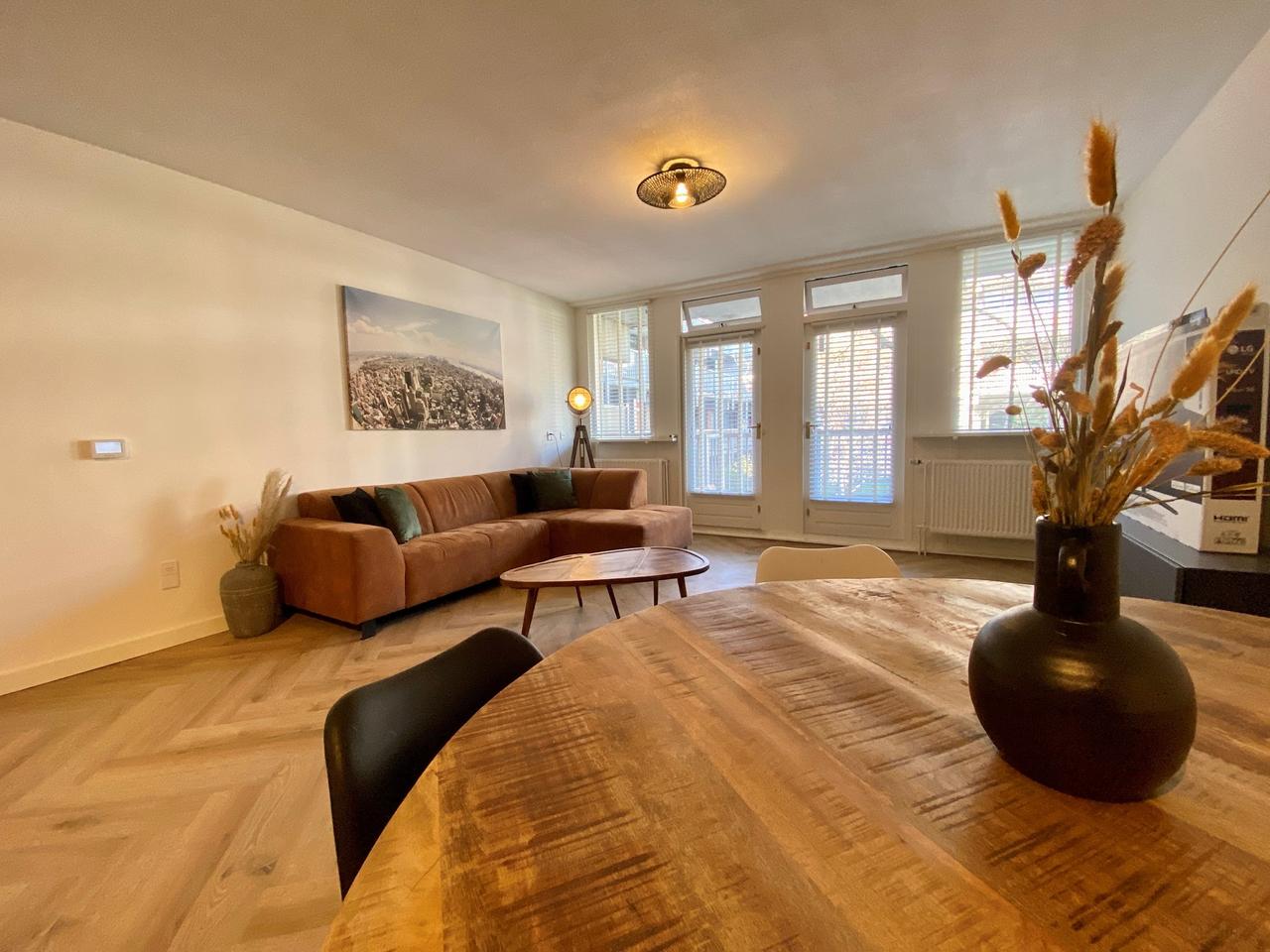 Gemeubileerd 2-kamerappartement met balkon - Afbeelding 12