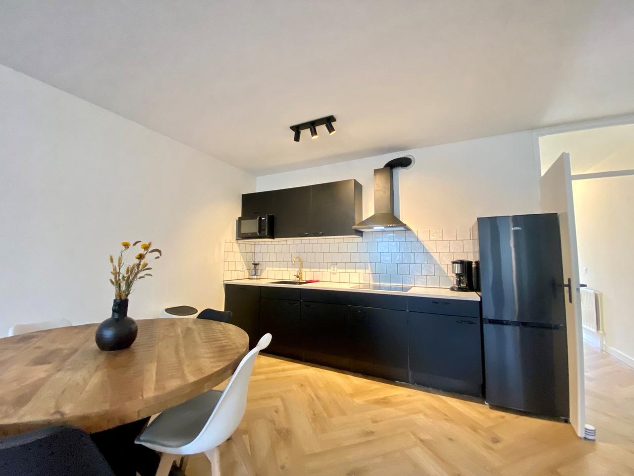 Gemeubileerd 2-kamerappartement met balkon - Afbeelding 18