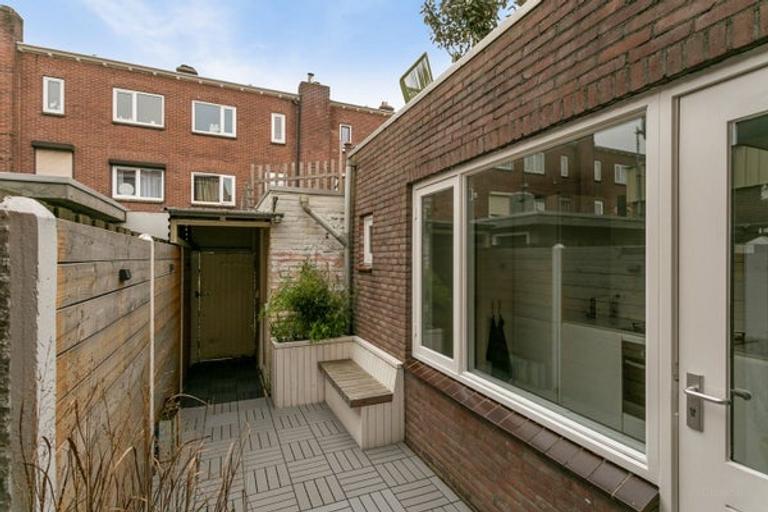 1930s House with Garden in Den Bosch - Image 10