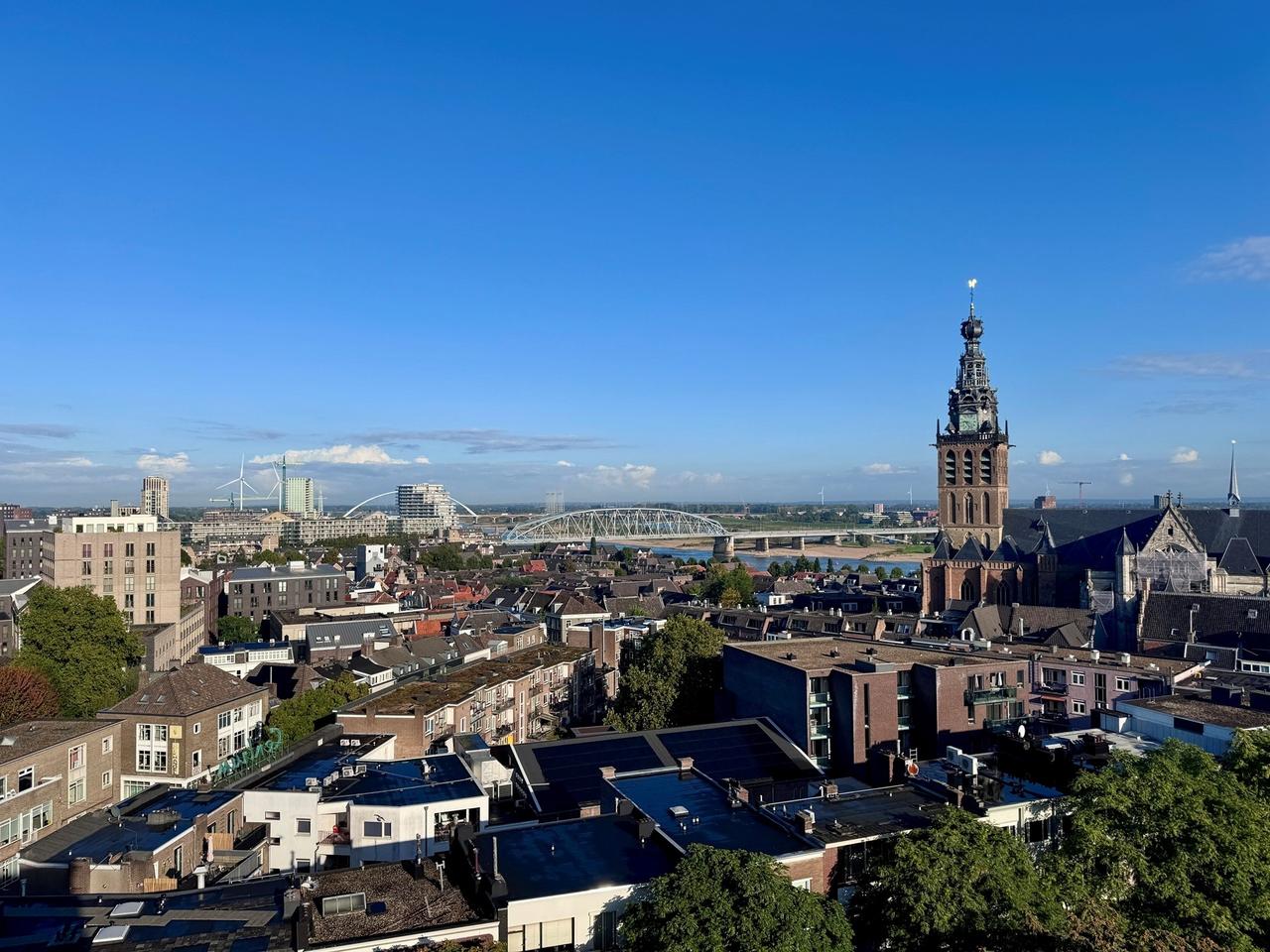 Gemeubileerd appartement met uitzicht in Nijmegen - Afbeelding 2