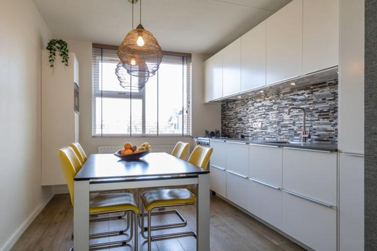 3-Bedroom Apartment with South-Facing Balcony - Image 3