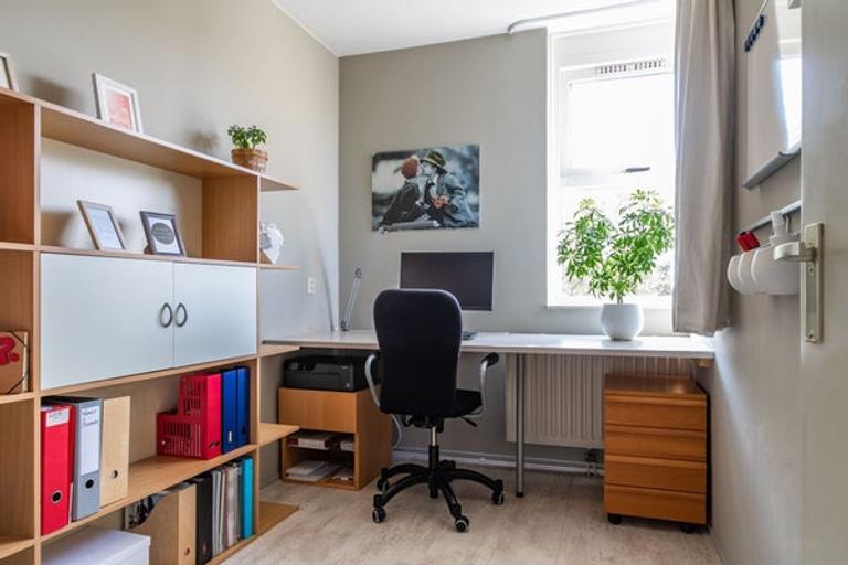 3-Bedroom Apartment with South-Facing Balcony - Image 10
