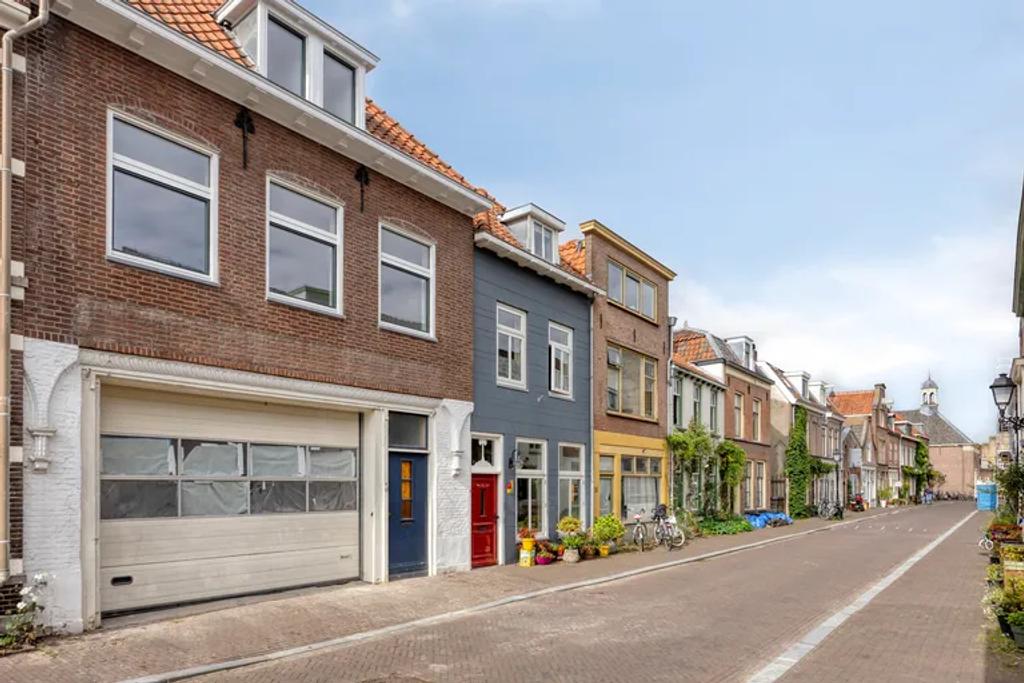 Renovated 120 m² apartment with roof terrace, Culemborg - Image 1