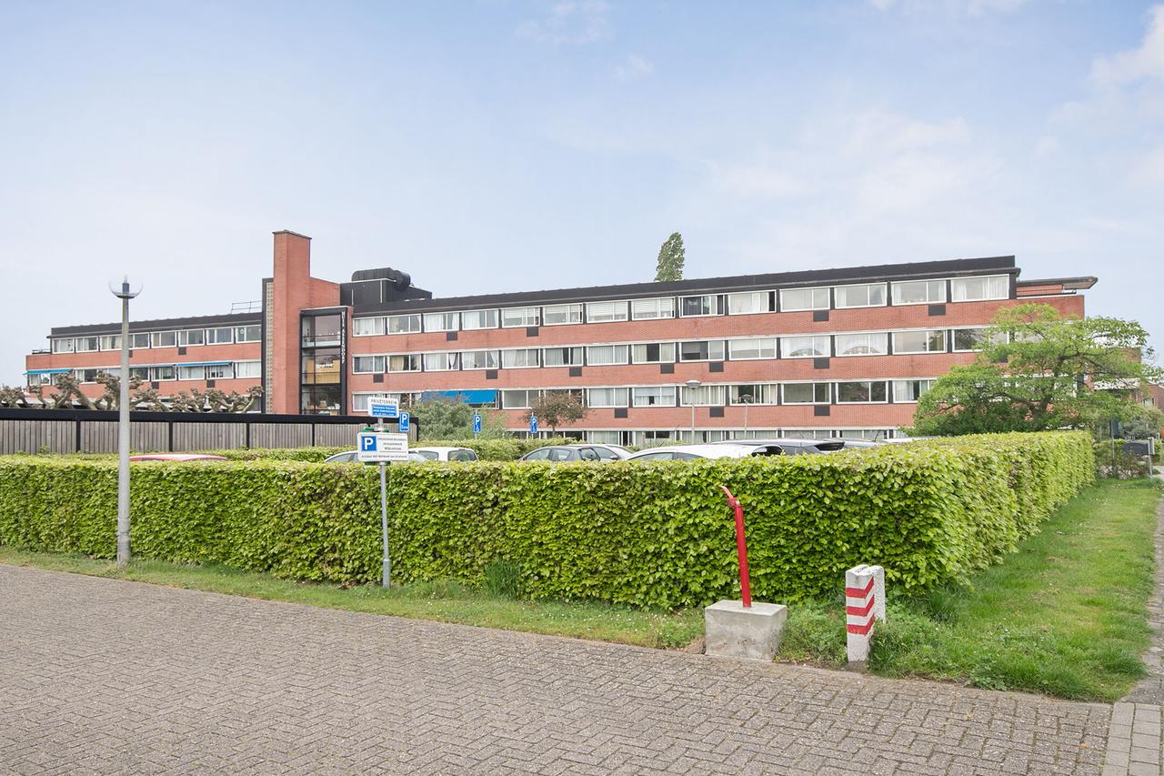 55+ Apartment with Lift in Assendorp - Image 11