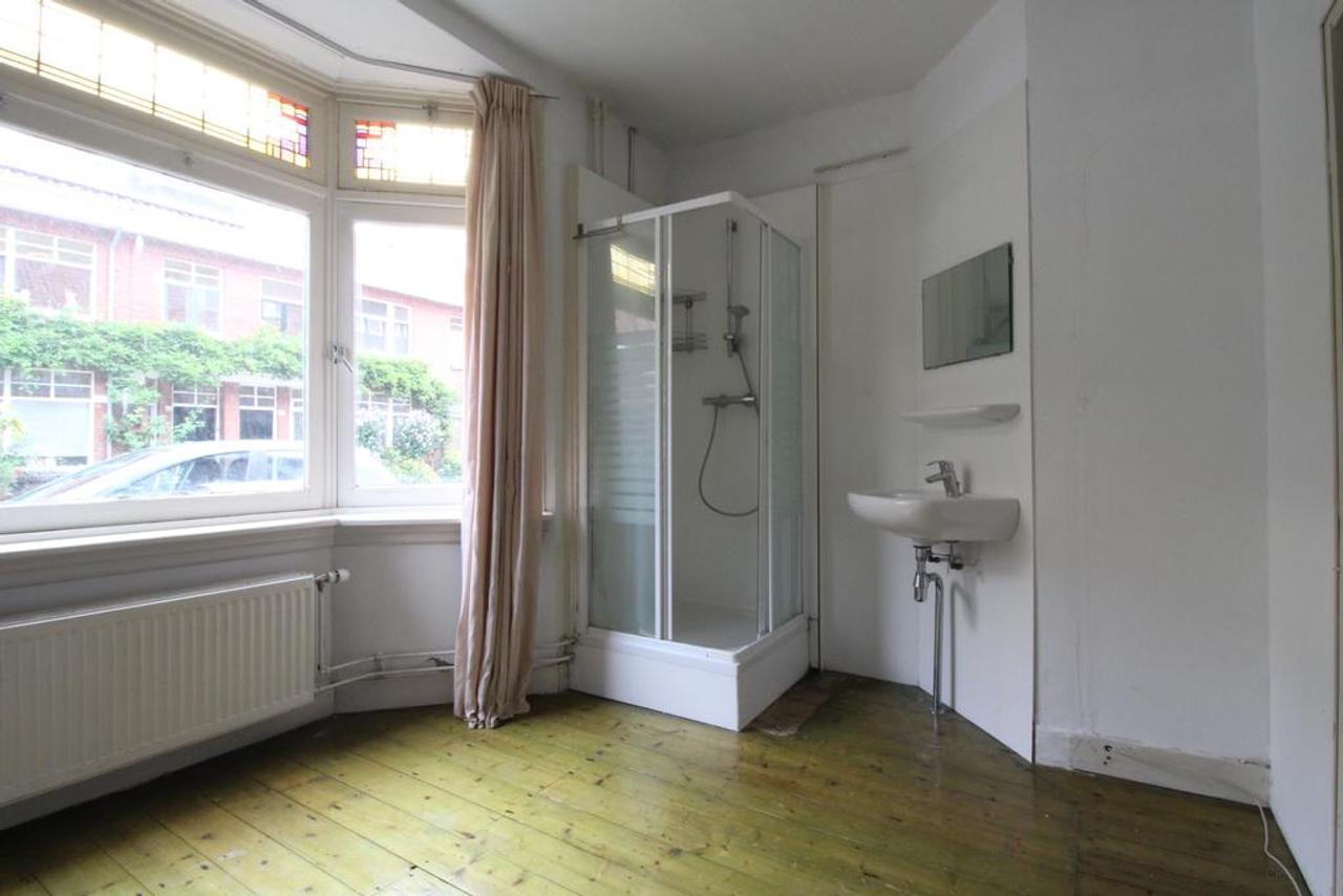 1-Bedroom Apartment with Garden in Eindhoven - Image 3