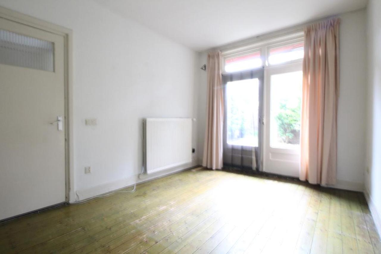 1-Bedroom Apartment with Garden in Eindhoven - Image 4