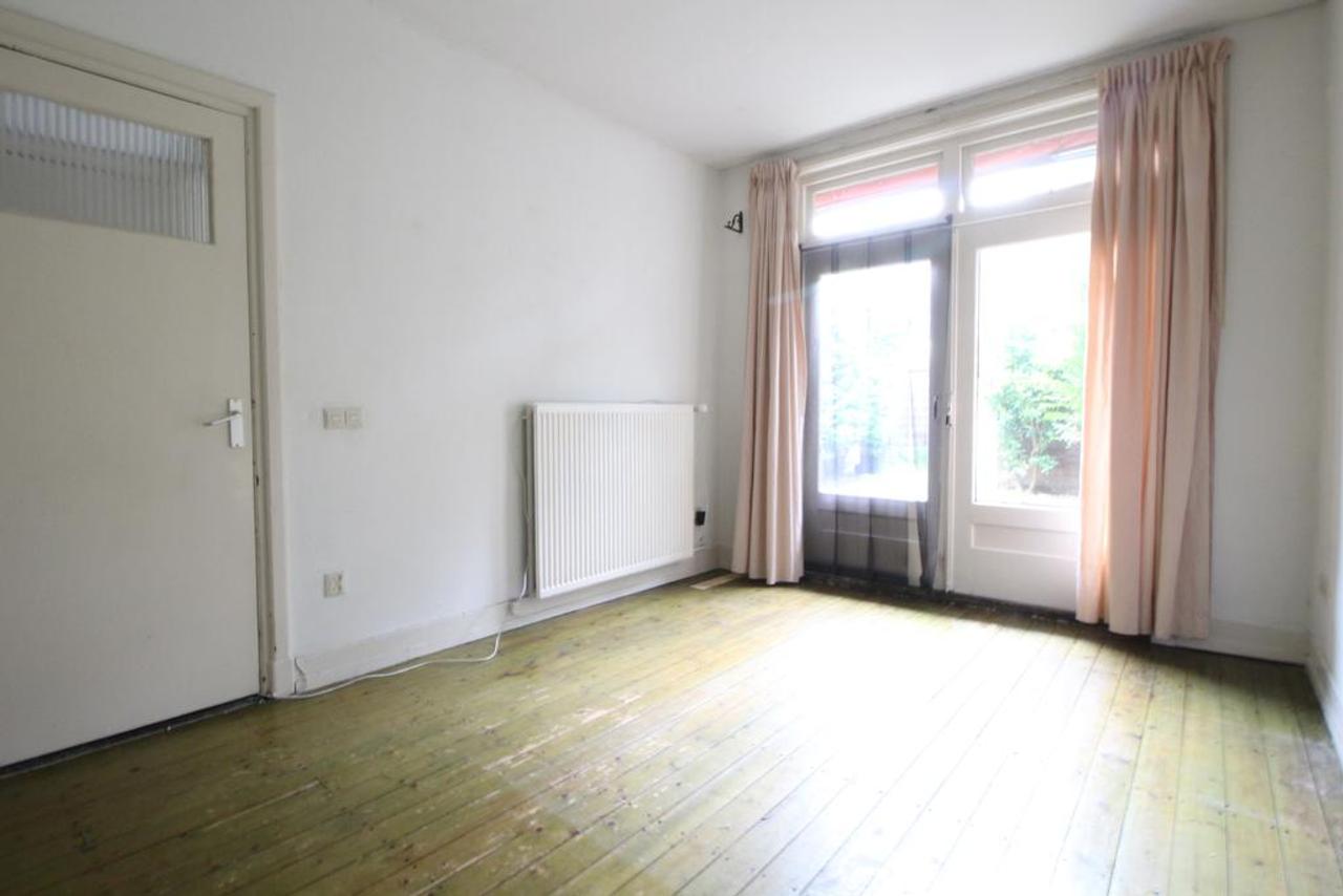 1-Bedroom Apartment with Garden in Eindhoven - Image 5