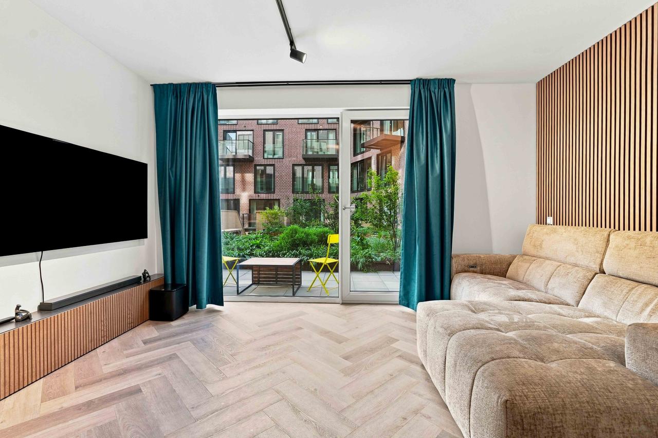 Gemeubileerd 2-kamerappartement met terras - Afbeelding 1