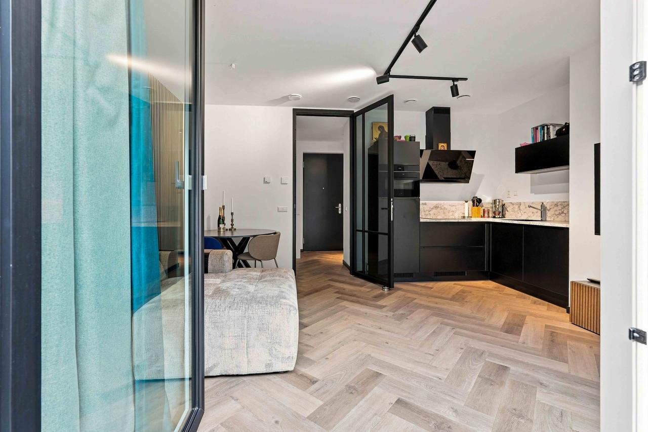 Gemeubileerd 2-kamerappartement met terras - Afbeelding 8