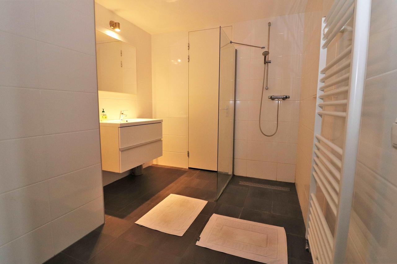Gemeubileerd 2-slaapkamerappartement bij Centraal - Afbeelding 5