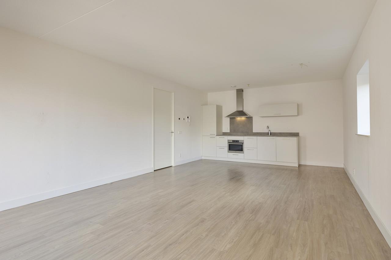 79 m² apartment with balcony in Laakhaven-West - Image 1