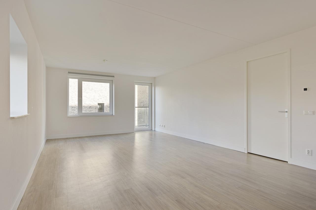 79 m² apartment with balcony in Laakhaven-West - Image 2