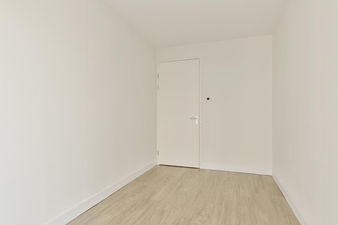79 m² apartment with balcony in Laakhaven-West - Image 8