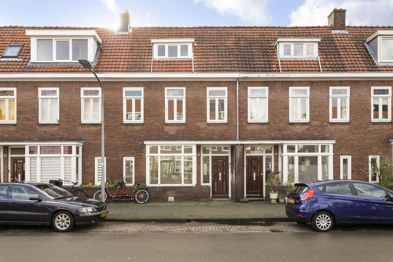 120 m² huis met tuin in Haarlem - Afbeelding 1