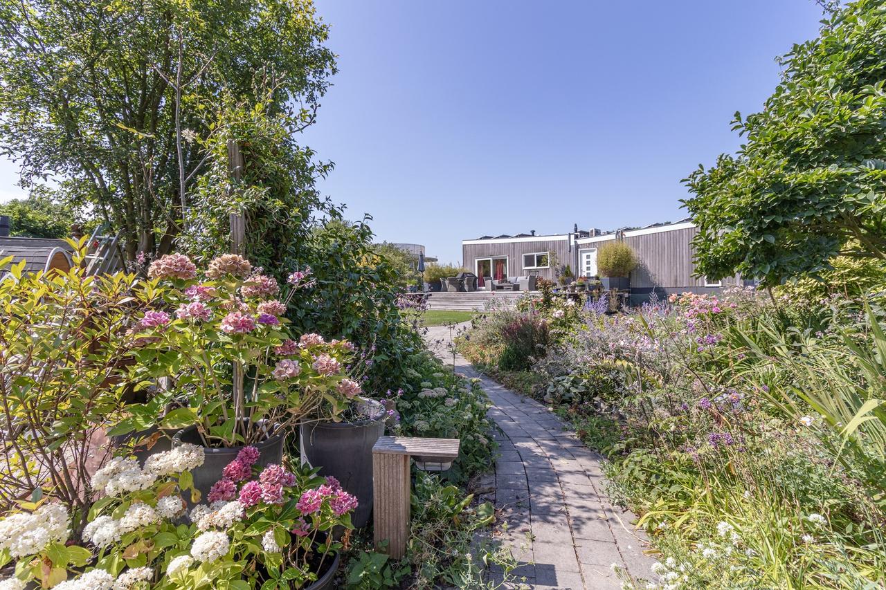 Woonboot aan de Amstel met sauna en tuin - Afbeelding 37