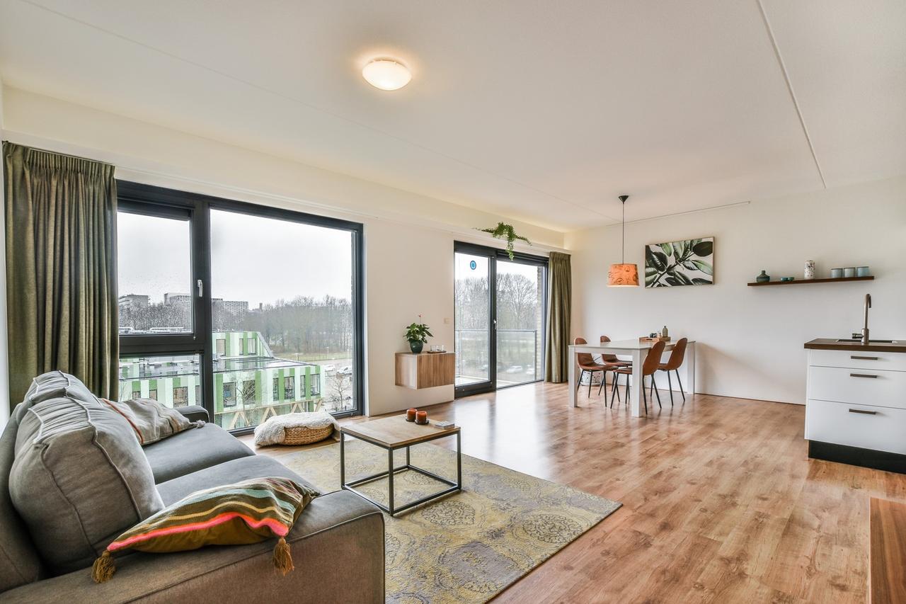 75 m² met zonnig balkon in Bijlmer Centrum - Afbeelding 4