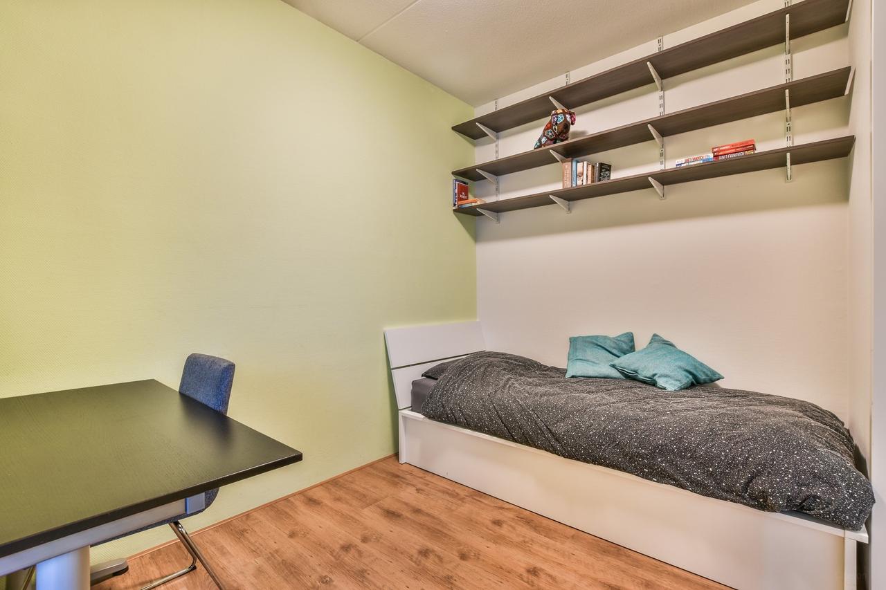 75 m² met zonnig balkon in Bijlmer Centrum - Afbeelding 16