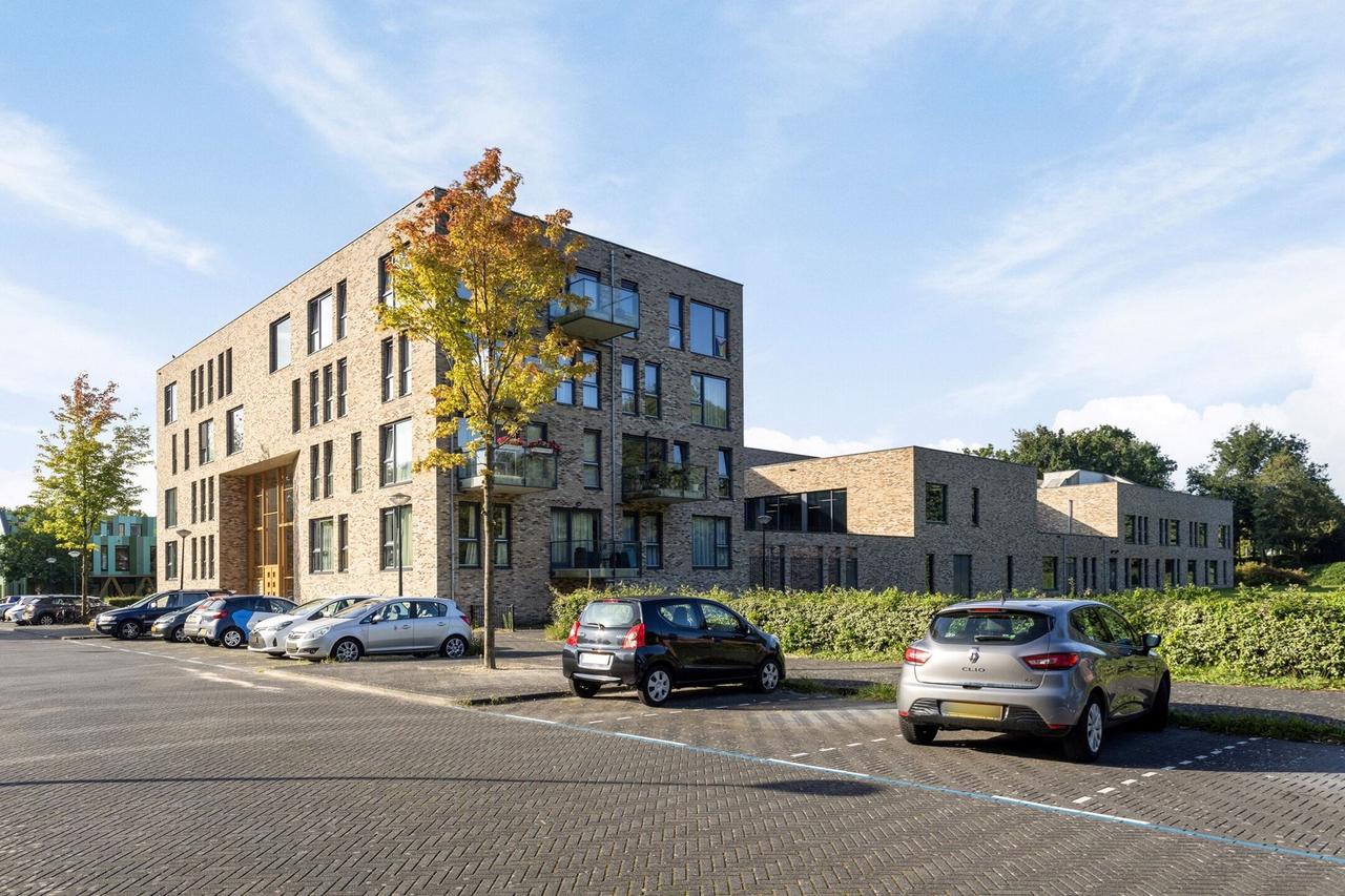 75 m² met zonnig balkon in Bijlmer Centrum - Afbeelding 22