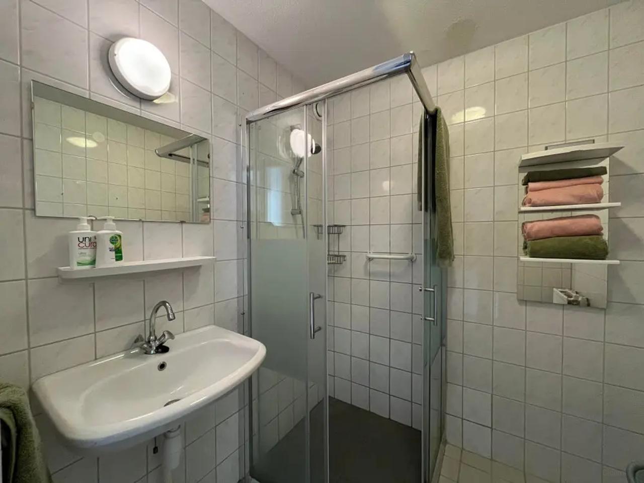 119 m² apartment with conservatory and garage - Image 13