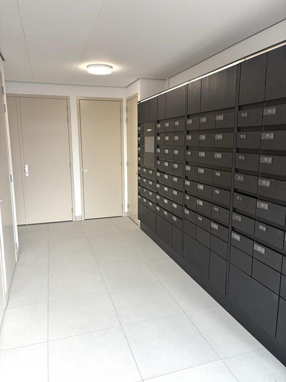 New 2-Bedroom Apartment Near Station - Image 13