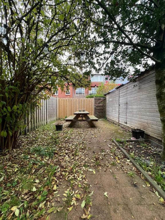 77 m² Ground-Floor Apartment with Garden in Groningen - Image 8