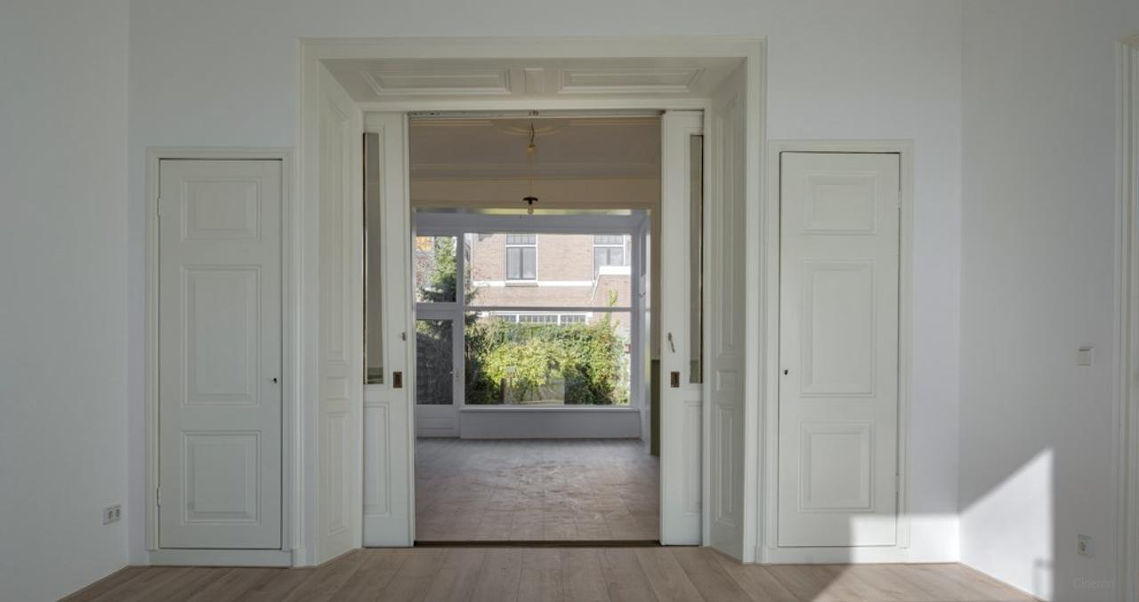 Gas-Free Family Home with Deep Garden - Image 3