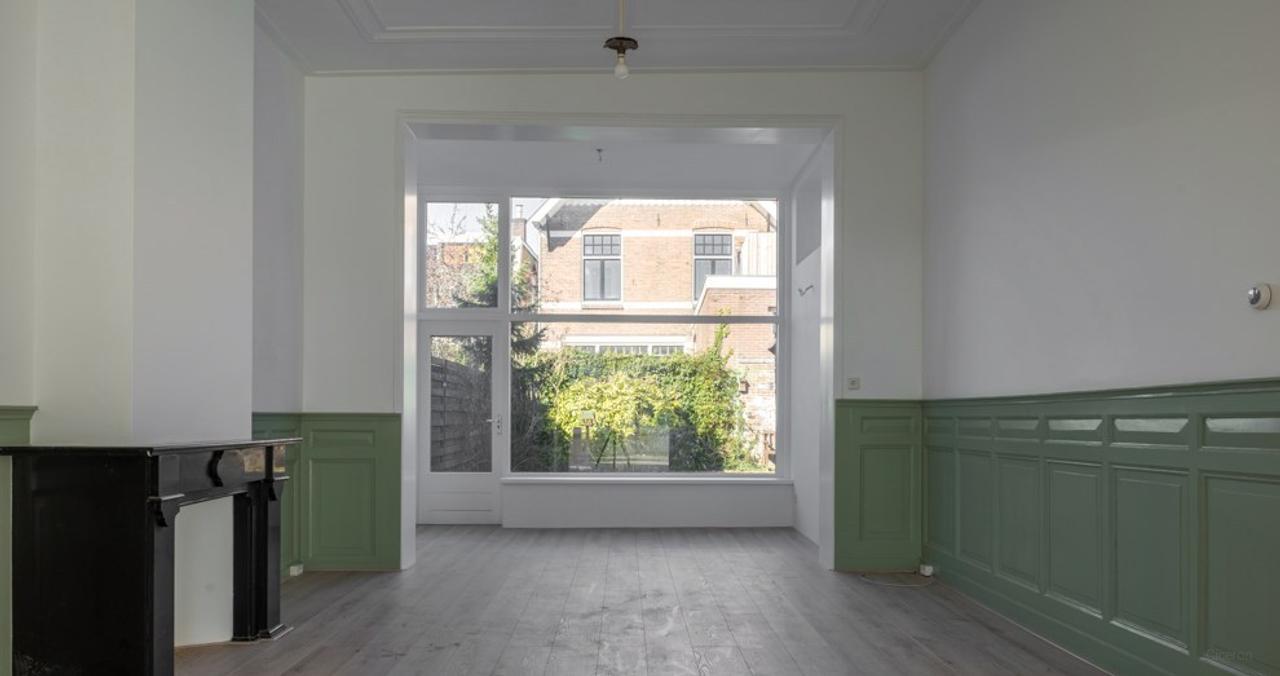 Gas-Free Family Home with Deep Garden - Image 4