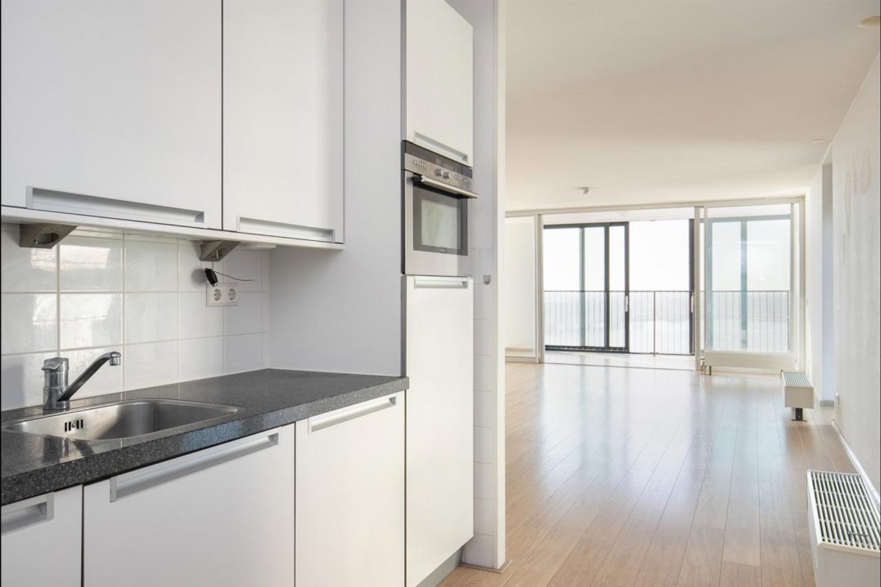 124 m² Apartment with Weerwater Views - Image 6