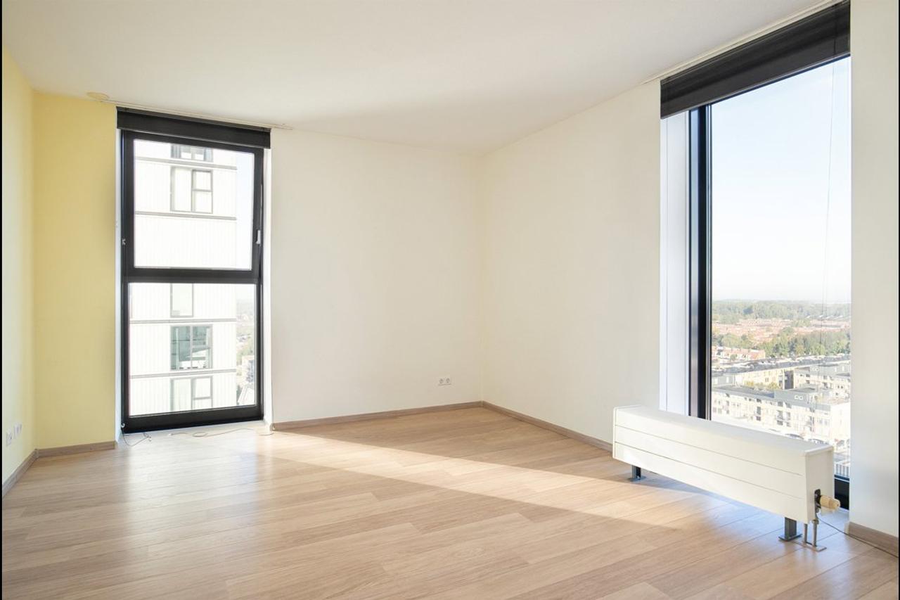 124 m² Apartment with Weerwater Views - Image 8