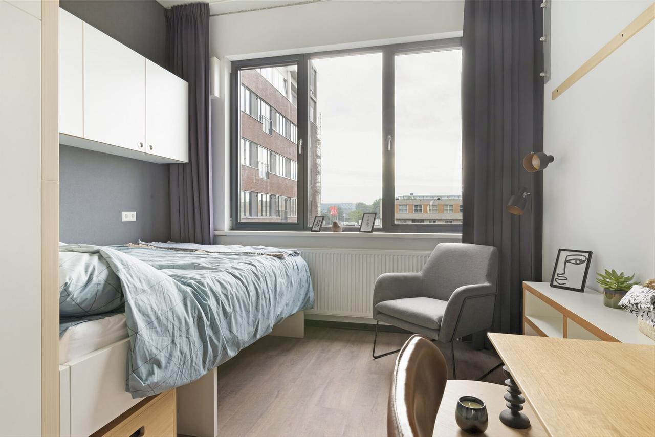 Gemeubileerde studio van 38 m² in Bijlmer Oost - Afbeelding 1