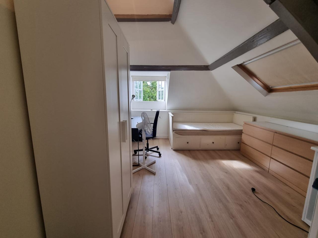 Studentenkamer bij station Breda met tuin - Afbeelding 6